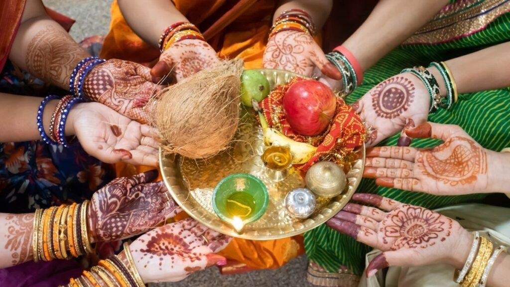 Karwa Chauth 2021 Date, Story, Rituals, and Vrat Vidhi