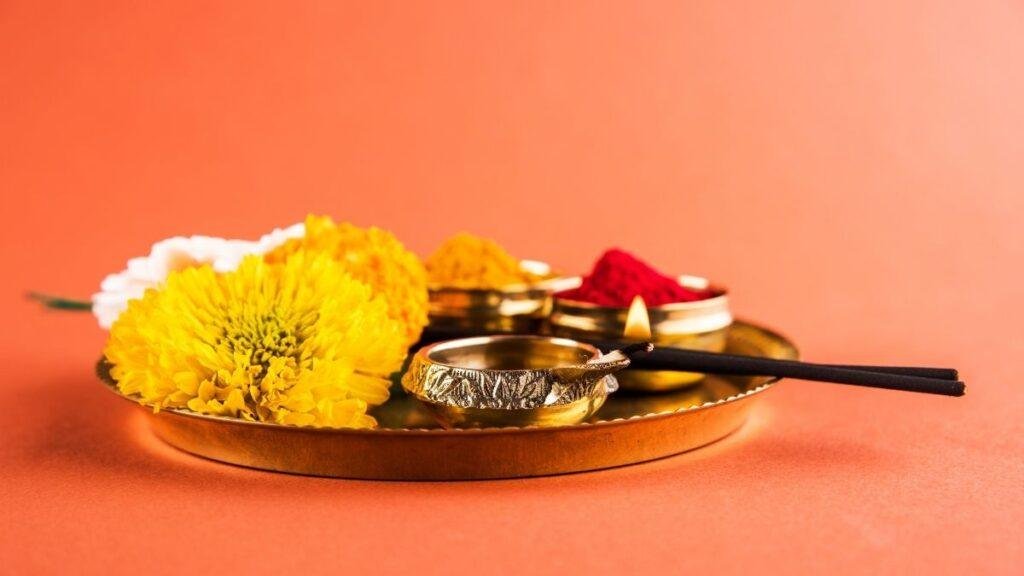 Correct way to arrange Puja items at your home
