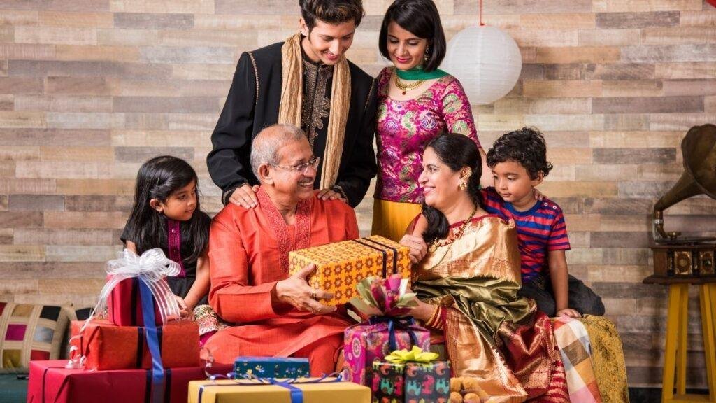 Don't do Diwali Laxmi Puja without these important items