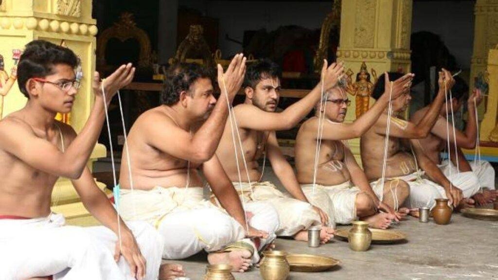 Beliefs and benefits of wearing Hindu Sacred Threads