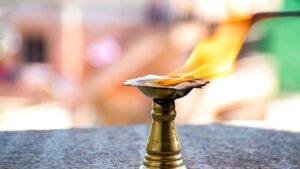 The Power of Camphor in Hindu Rituals and Vaastu Shastra